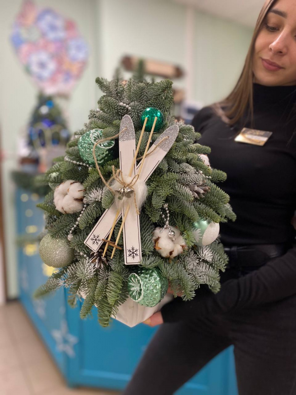 Настольная ель