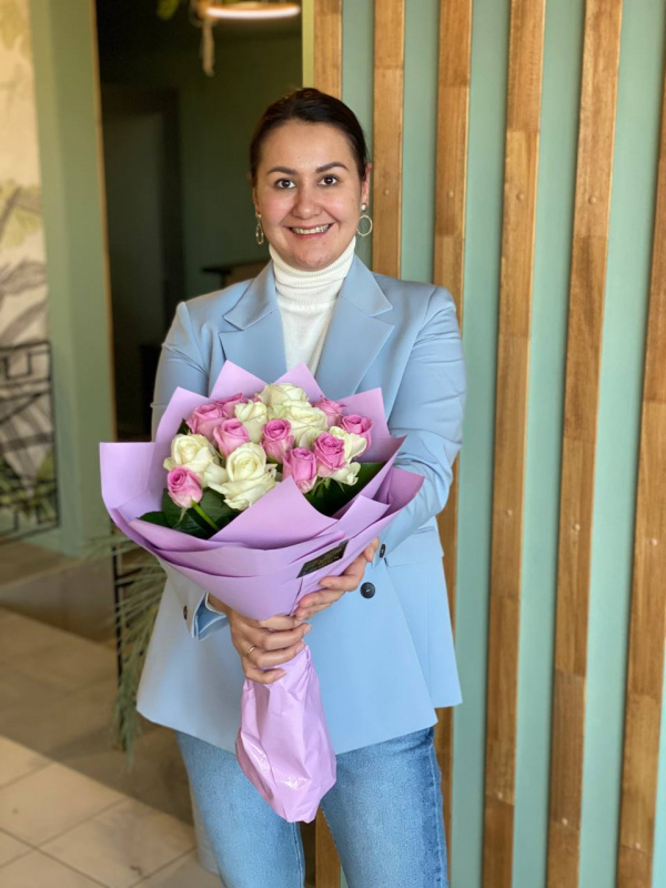 Ароматные российские розы 50 см