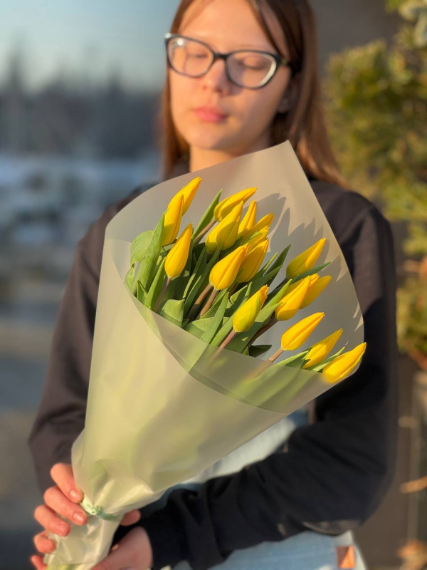 Желтые тюльпаны