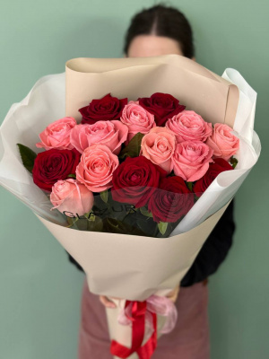 15 роз в цвете микс (70-80 см)
