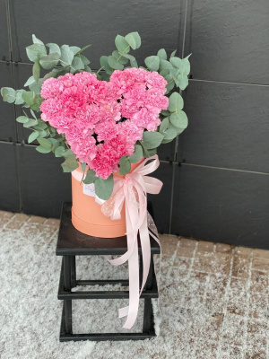 Диантусы в форме сердца