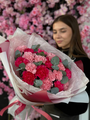 19 диантусов микс с эвкалиптом