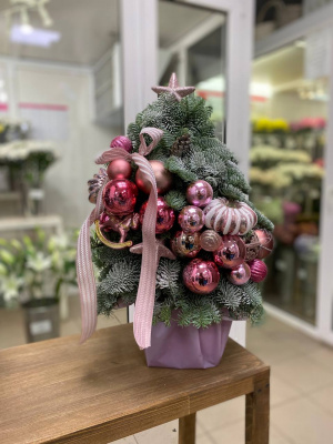 Елка из нобилиса "Зимние просторы"