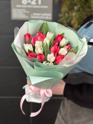 25 тюльпанов нежный микс