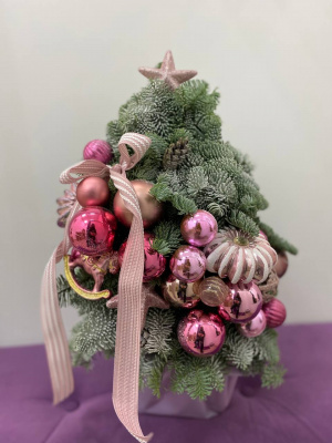 Елка из нобилиса "Зимние просторы"