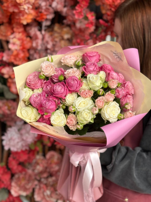 Кустовые розы микс